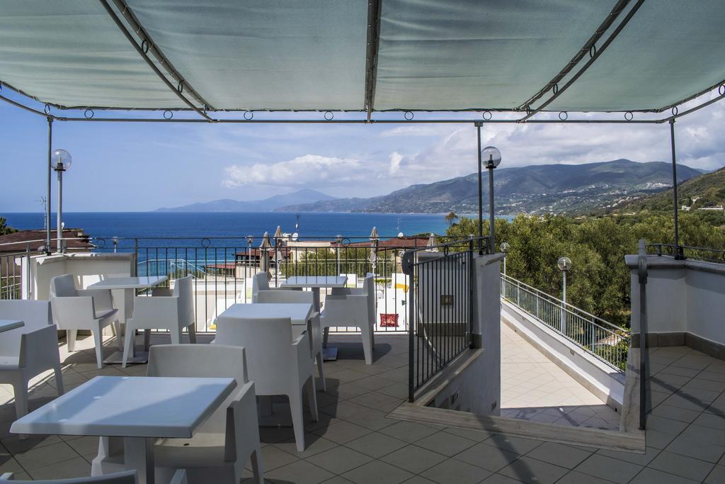 Hotel Baia パリヌロ エクステリア 写真