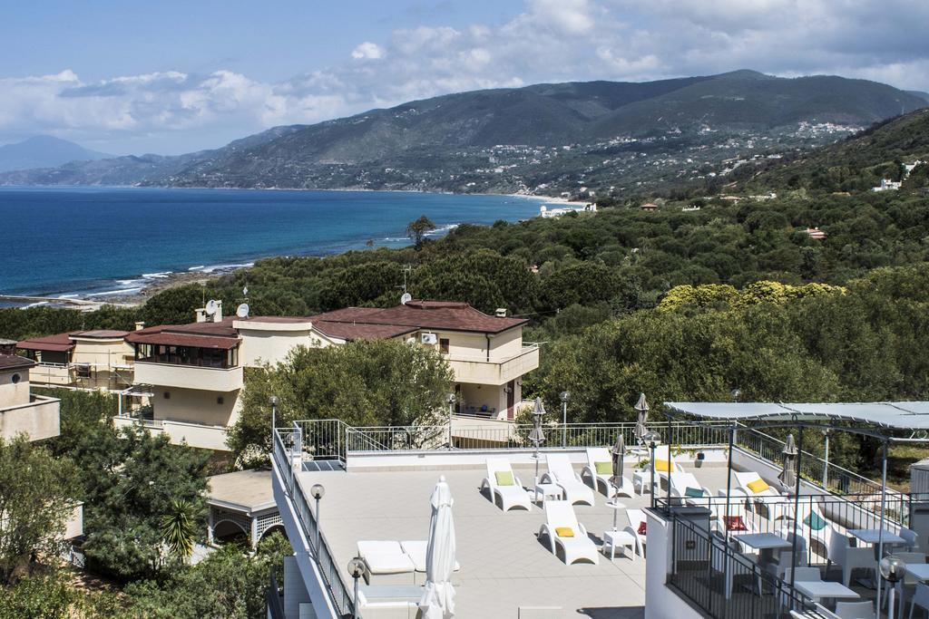 Hotel Baia パリヌロ エクステリア 写真