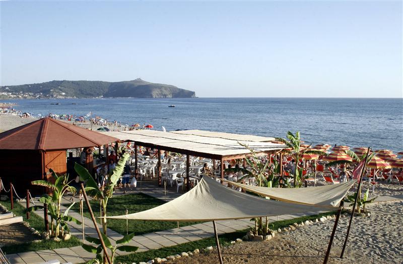 Hotel Baia パリヌロ エクステリア 写真