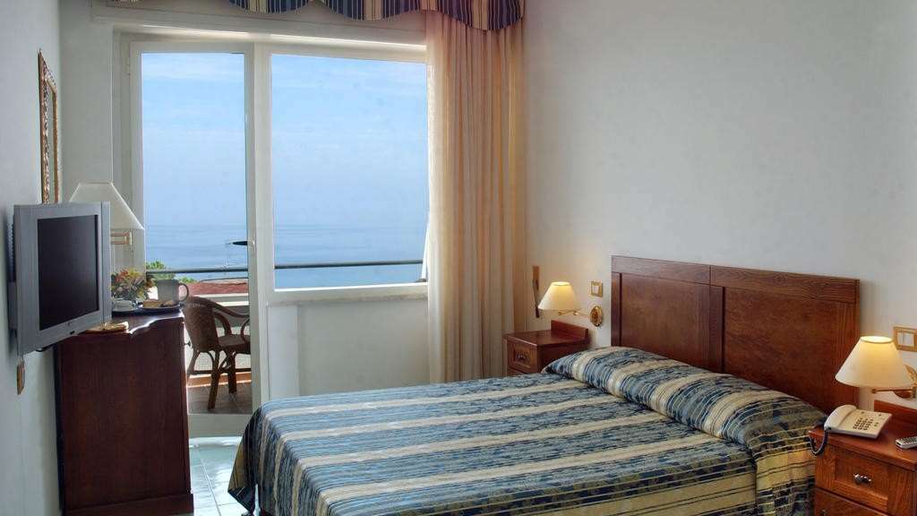 Hotel Baia パリヌロ 部屋 写真