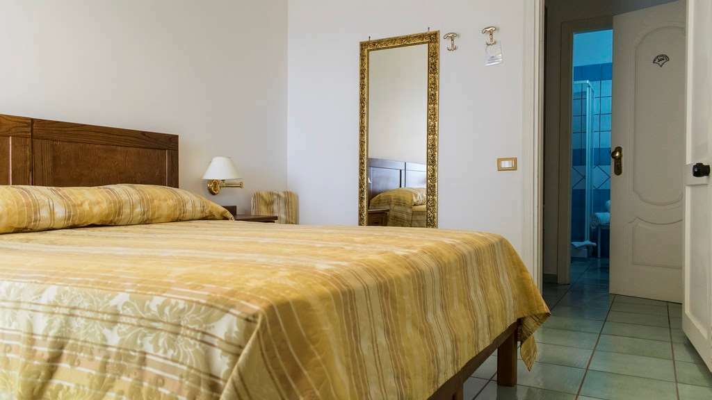 Hotel Baia パリヌロ 部屋 写真