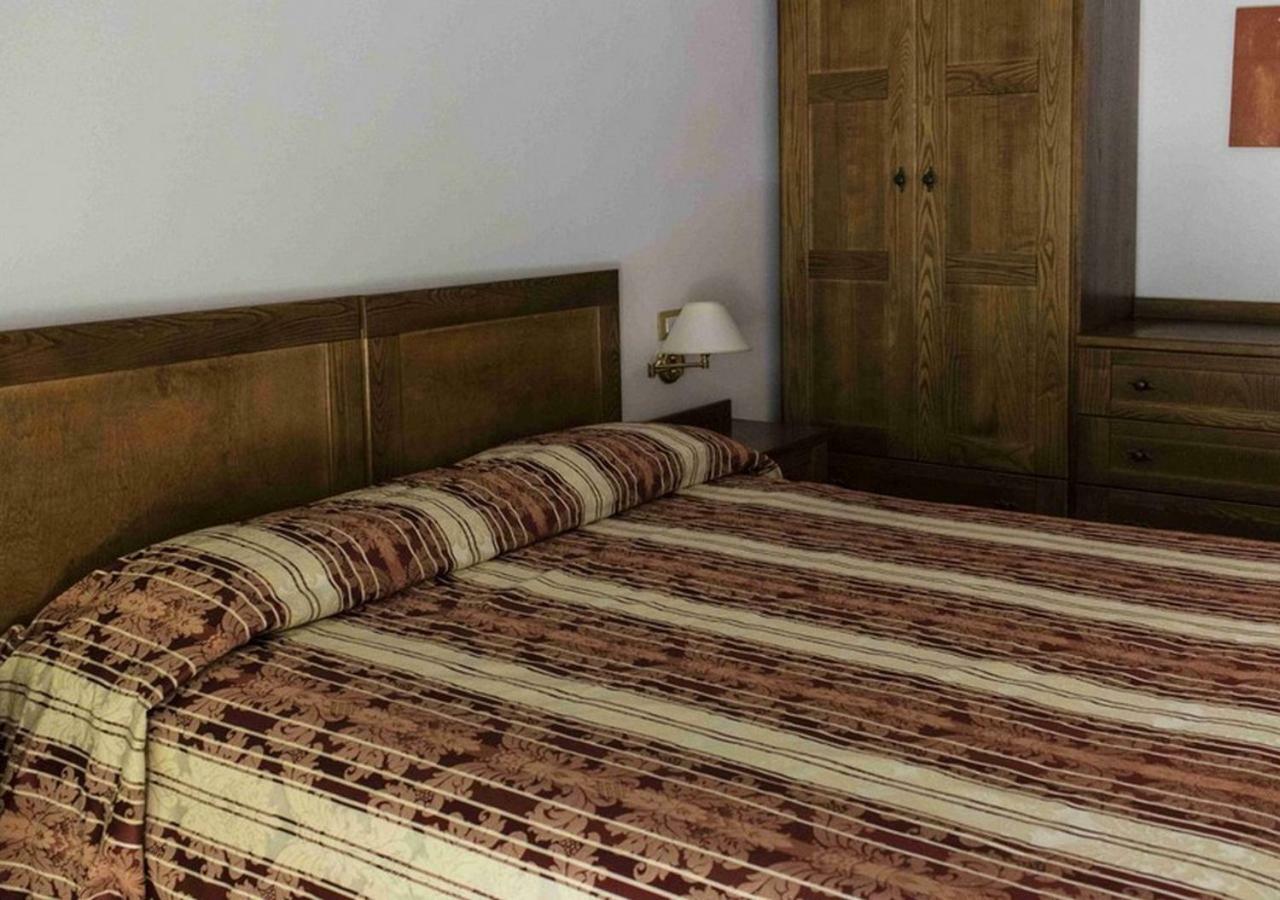 Hotel Baia パリヌロ エクステリア 写真